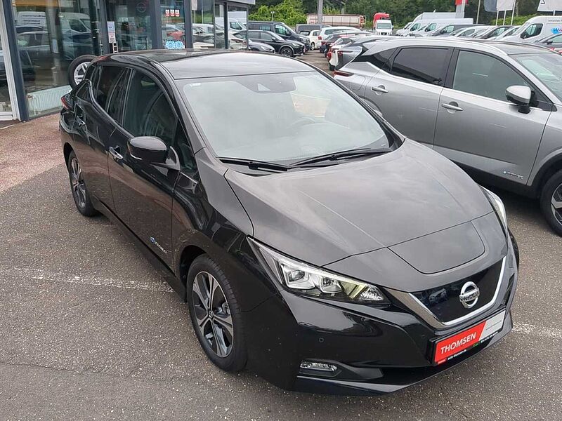 Nissan Leaf Tekna 40kW/h ACC AUT Navi LED Winterp. 360